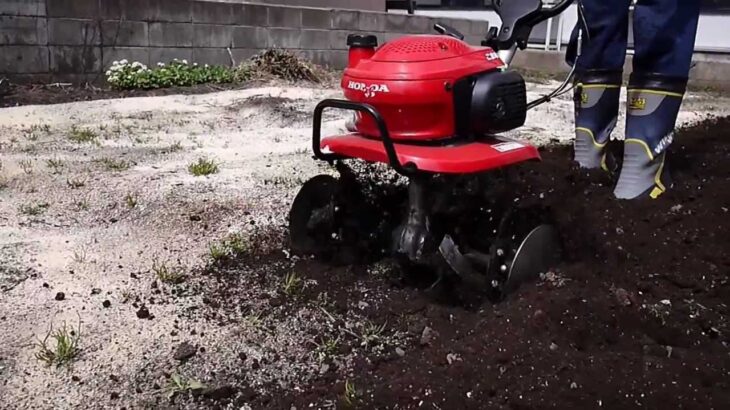 HONDA耕運機　こまめ　猫の額ほどの庭を耕す。