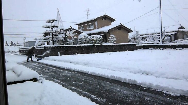 スリーアップ：ハイパワー電動除雪機「TU-680」