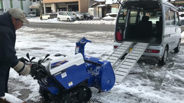 【ハイゼット】に【除雪機】を載せる動画