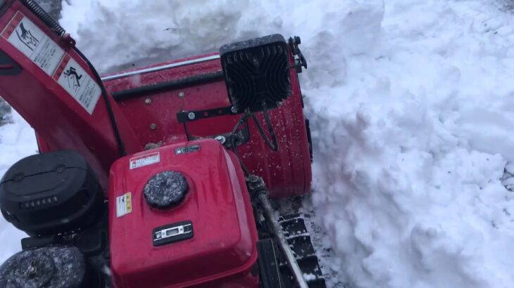 ホンダ除雪機HS870にブレードを付けた