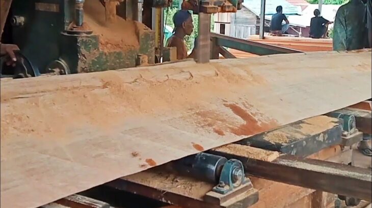 Sawmill.penggergajian kayu bengkirai buat bahan balokan