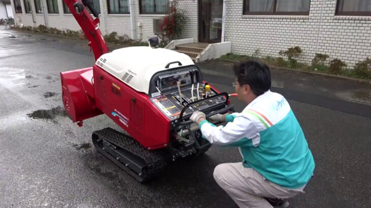 小型除雪機の操作方法②／３