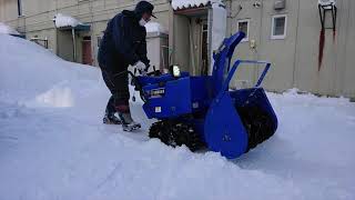 ヤフオクで買った除雪機で除雪