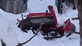 除雪機の下敷きになり、91歳男性死亡　牛舎の周辺を除雪中の事故か　北海道比布町