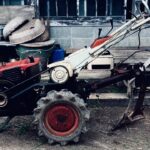 数十年前のヤンマーの耕耘機のエンジンをかけて畑を耕した (ASMR 古い耕運機) Plowing with really old Yanmer walk behind hand tractor