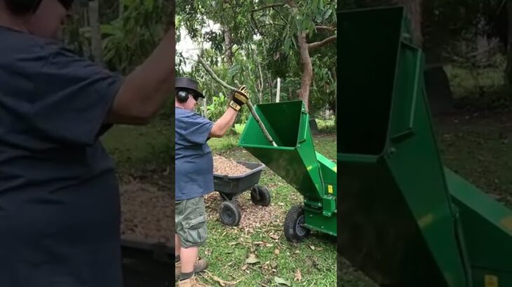 Making our own mulch!!! 🤠