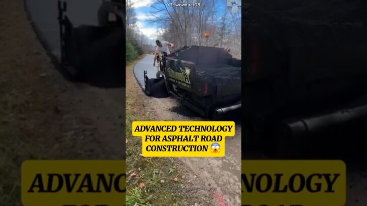 ADVANCED TECHNOLOGY FOR ASPHALT ROAD CONSTRUCTION 😱 #shorts #shortsfeed #facts #funfacts #factshorts