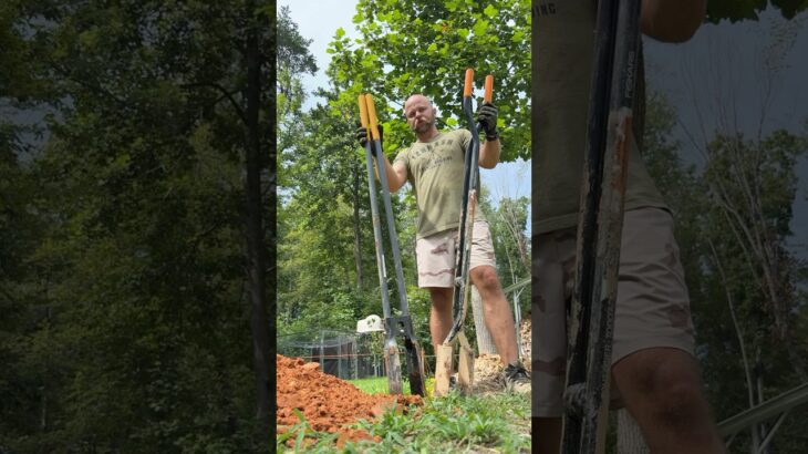 FISKARS vs TRUE TEMPER POST HOLE DIGGER