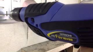 日立 振動ドリル HITACHI fov16v82 コンクリートにビス穴開け(^ ^)