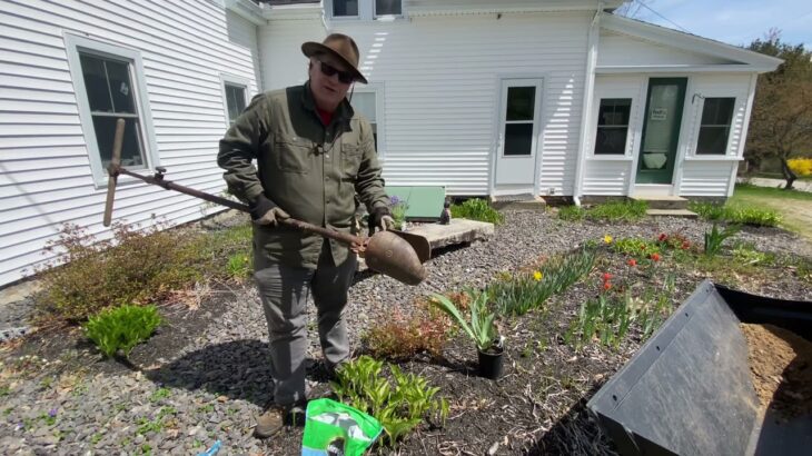 Can the antique post-hole digger still dig holes?