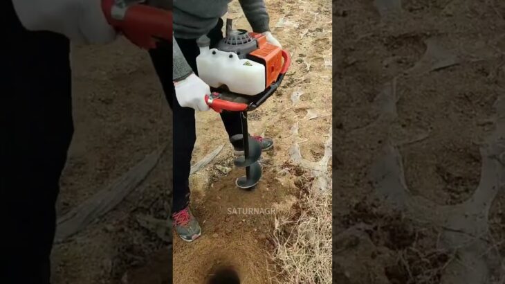 Gas Earth Auger, post hole digger working.#gardening #farming #digger #agribusiness #agri #drill