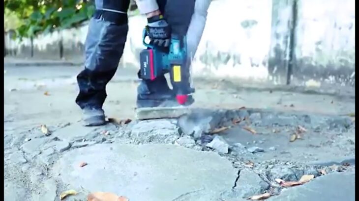 ハンマードリル 充電式 32V ブラシレスモーター 2.0Ahバッテリー ビット タガネ 付き セット